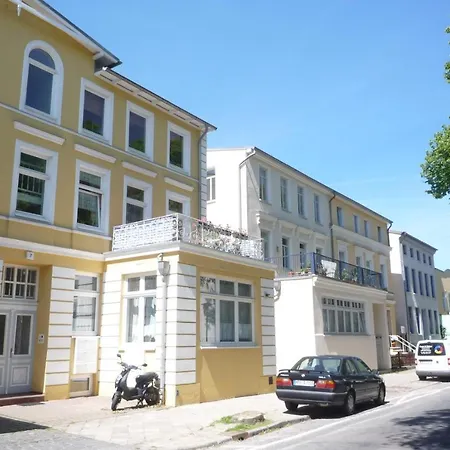 Apartment Warnesonne